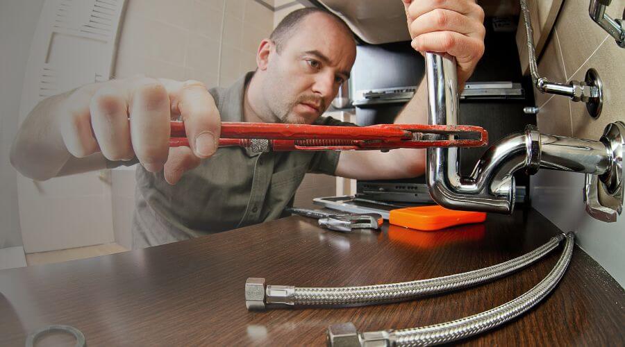 Professional expert plumbing services in Aroma Park, IL